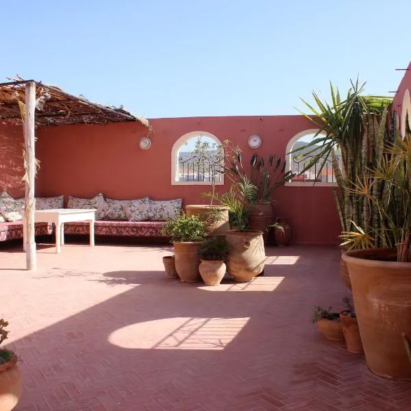 Tifawin Apartment, hotel in Mirleft