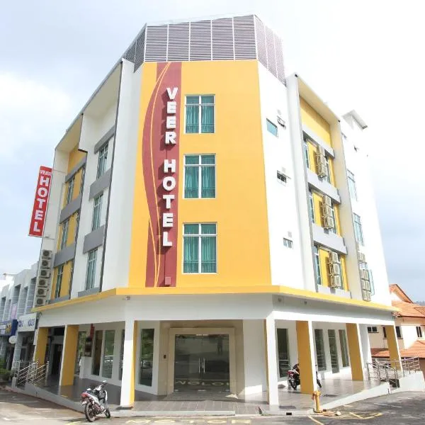 Veer Hotel, Hotel in Kampong Pantai Batu Hitam