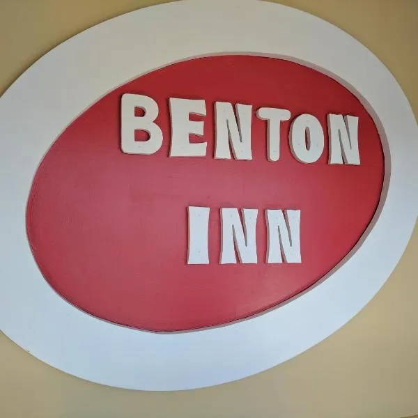 Benton Inn, hotell i Aurora