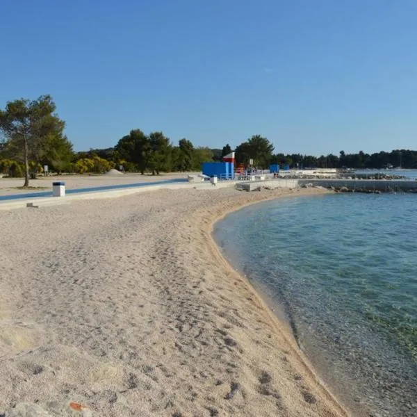 Apartments Silvana 74, hotel in Pula