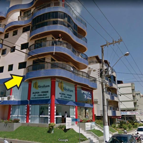 APTO 50M PRAIA NA AVENIDA - 6 PESSOAS, CHURRASQUEIRA, WIFI, SACADA, GARAGEM PARA VEICULOS PEQUENOS! - Residencial Roveda