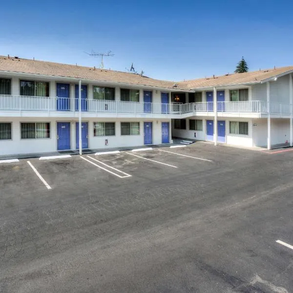Motel 6-Tigard, OR - Portland South - Lake Oswego, hotel v destinaci Tigard