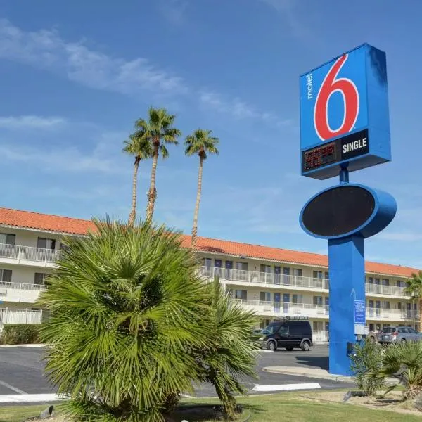 Motel 6-Twentynine Palms, CA, מלון בטוונטיניין פאלמס