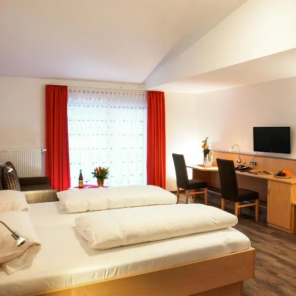 Hotel Gasthof zum Biber, hotel v destinaci Motten