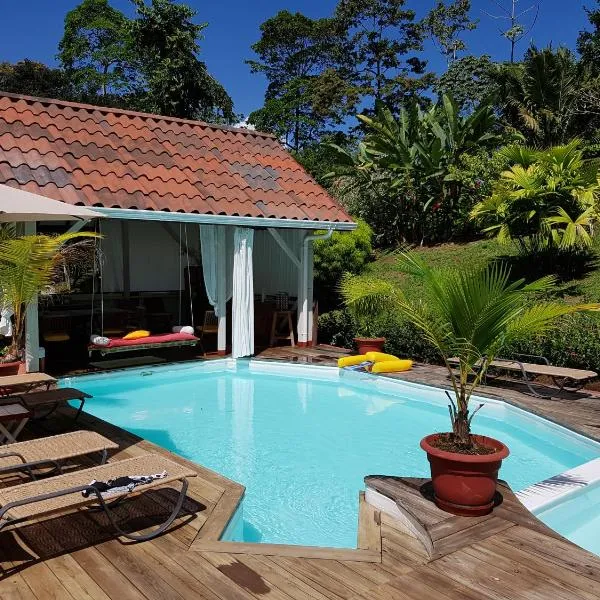 Nathylodge, hótel í Bocas Town