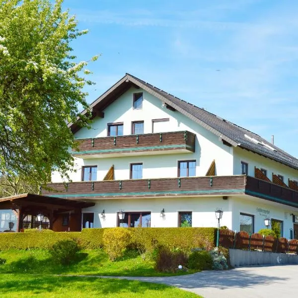 Gasthaus Schöberingerhof, hotel v destinaci Weyregg