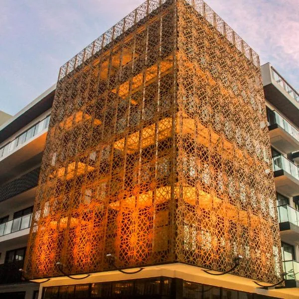 IT Boutique Hotel & Restaurant, hotel in Playa del Carmen