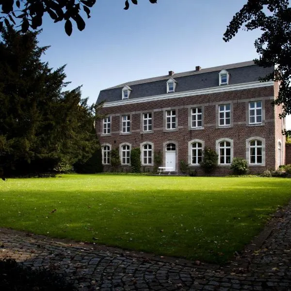 B&B Het Agnetenklooster, hotel v destinaci Maaseik