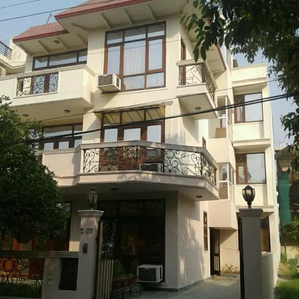 Pamposh Guest House, Gurgaon, ξενοδοχείο σε Γκουργκάον