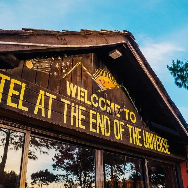 Hotel At The End Of The Universe, отель в городе Нагаркот