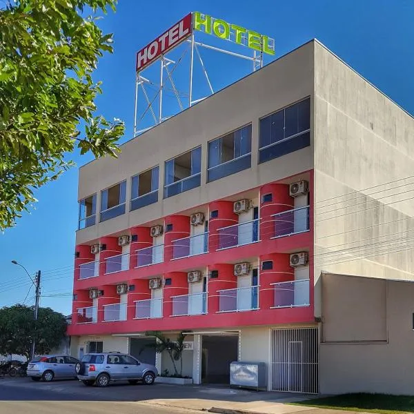 Golden Hotel, hotel ve Vilheně