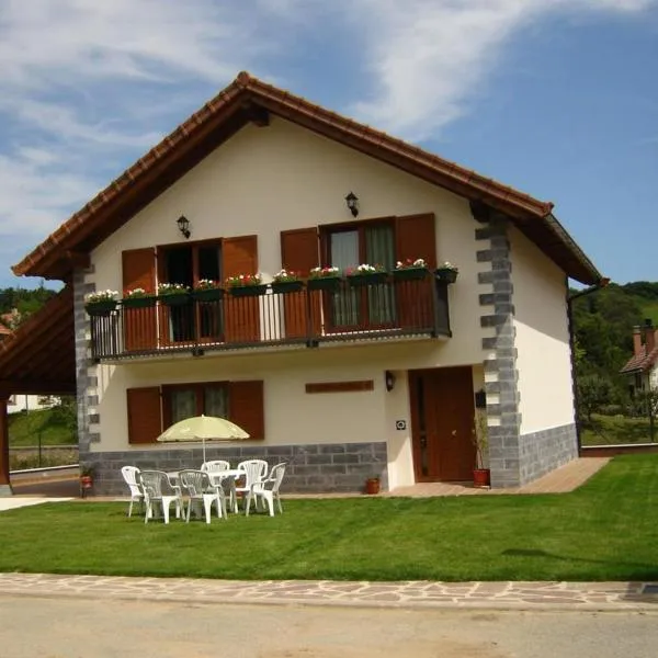 Albergue Irugoienea, hotel di Espinal-Auzperri