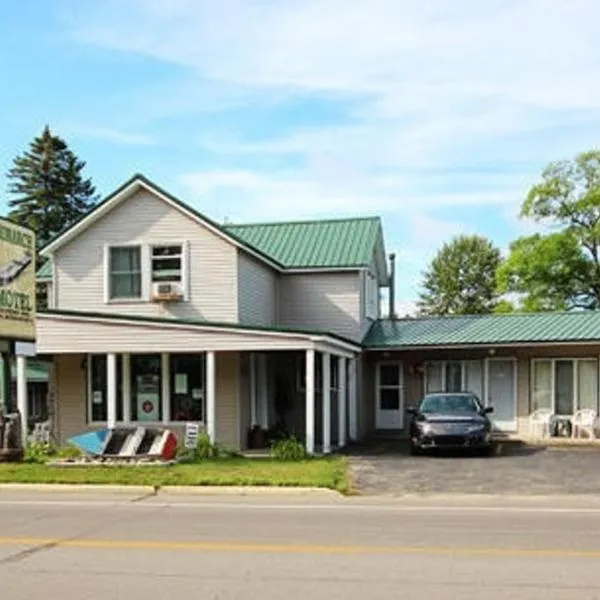 The Monarch Motel, hotel di Cheboygan