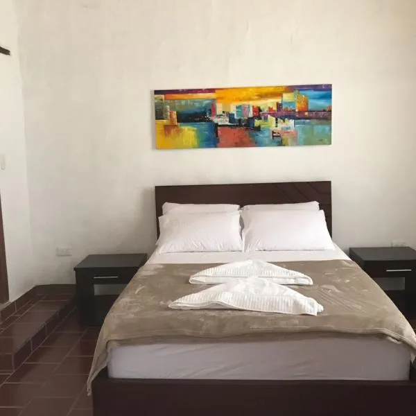 Hostal Rous San Gil, hotel in San Gil