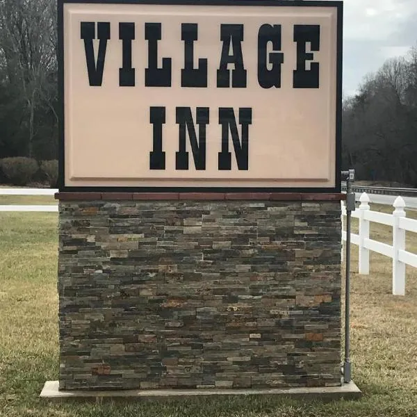 Village Inn, hotel v destinaci Lovingston