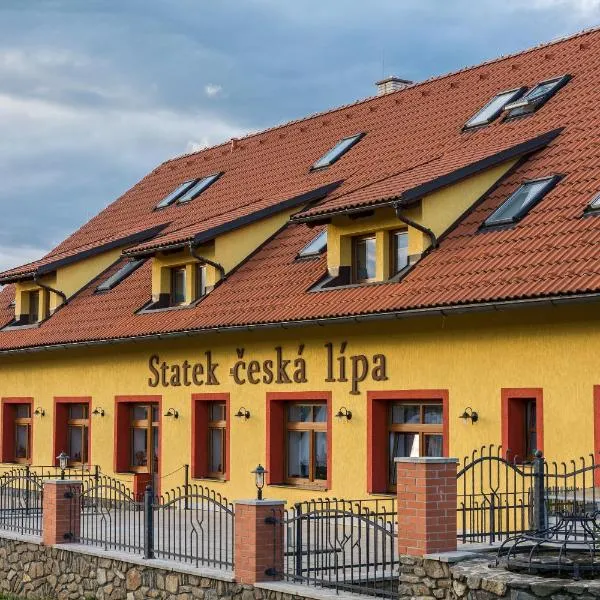 Statek česká lípa Myslovice, hotel in Třebíšov