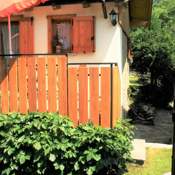 Casa Bucaneve & Ciclamino, hotell sihtkohas Gravedona ed Uniti