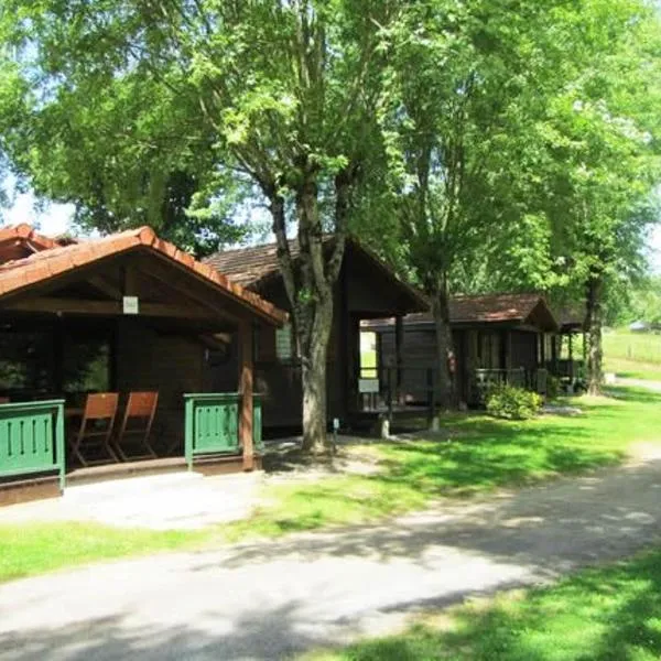 Camping Les Etoiles, hotel in Saint-Sornin-Lavolps