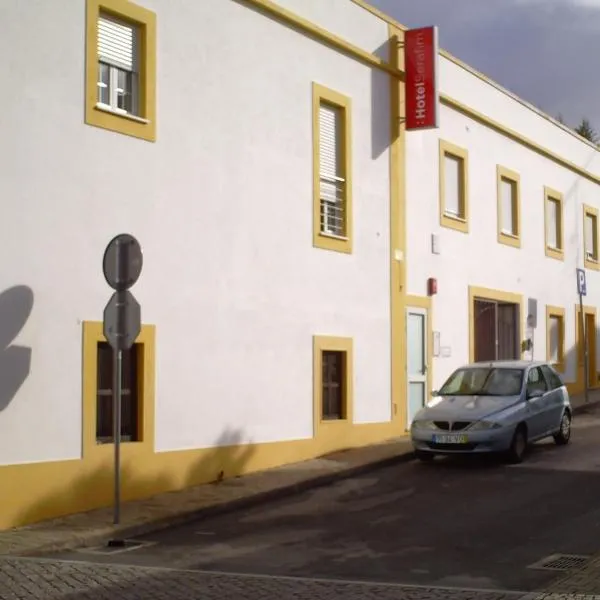 Hotel Serafim, hotel em Almodôvar