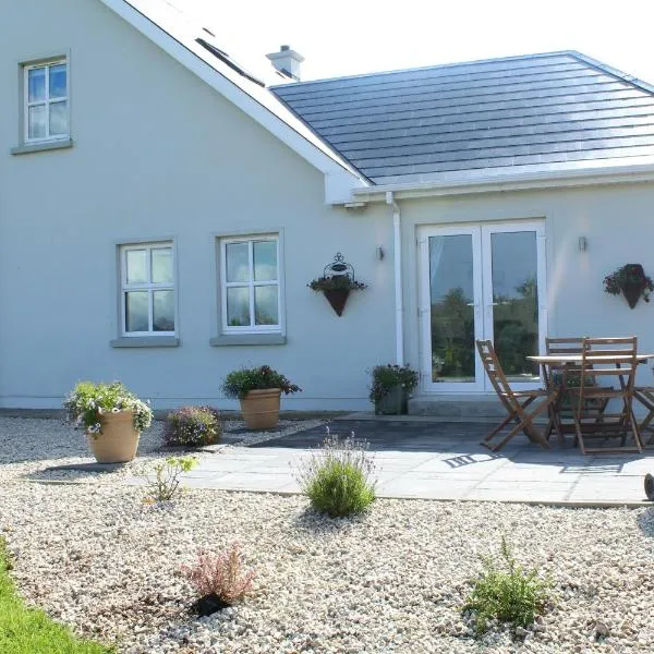 Bunlin Heights Self Catering Studio, hotel in Milford