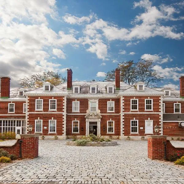 Eastover Estate and Eco Village, hotel in Lenox