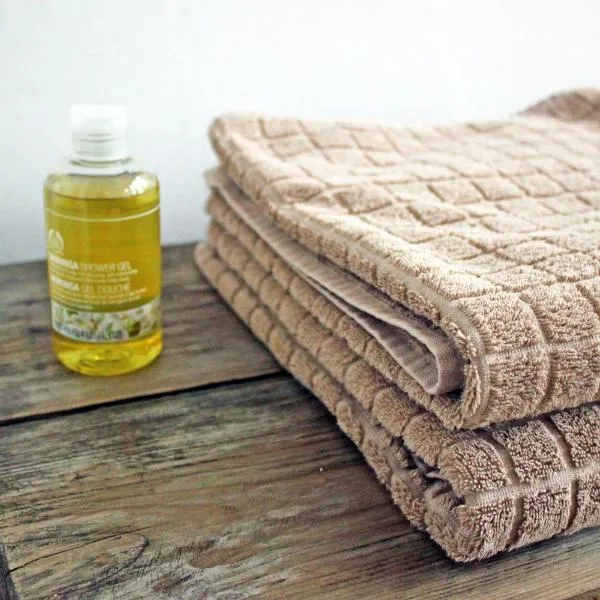 Bed & Breakfast Walenburg, hotel v Rotterdamu