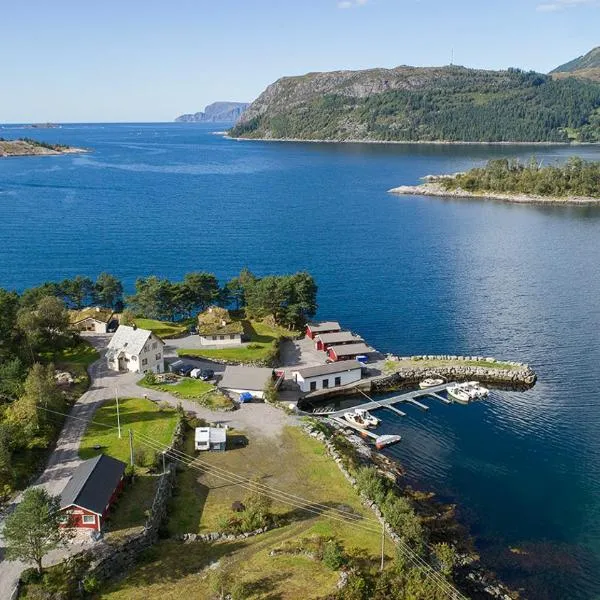 Skottneset Feriesenter, hotel in Løvoll