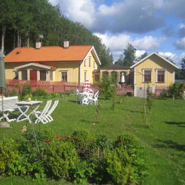 Ängbacka, hotel in Husby