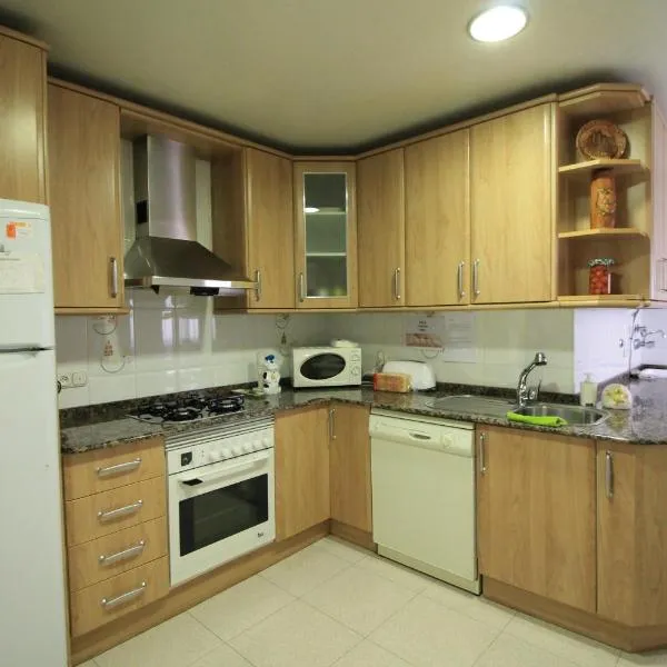 Piso Vacacional en Murcia, hótel í Beniaján