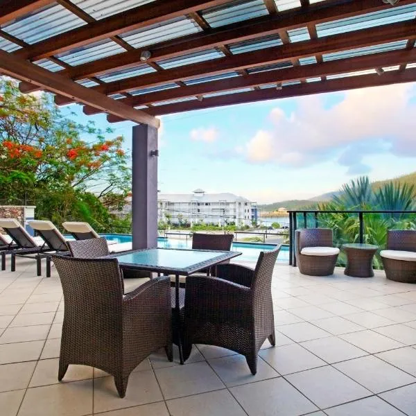 at Waterfront Whitsunday Retreat - Adults Only, hotel in Airlie Beach