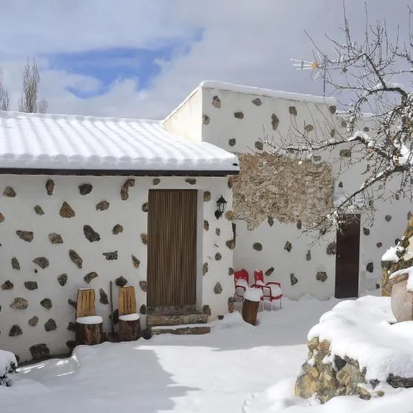 CASA RURAL "LOS CASARES", hotel in Nerpio