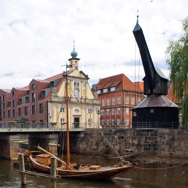 DORMERO Hotel Altes Kaufhaus, готель у місті Heiligenthal