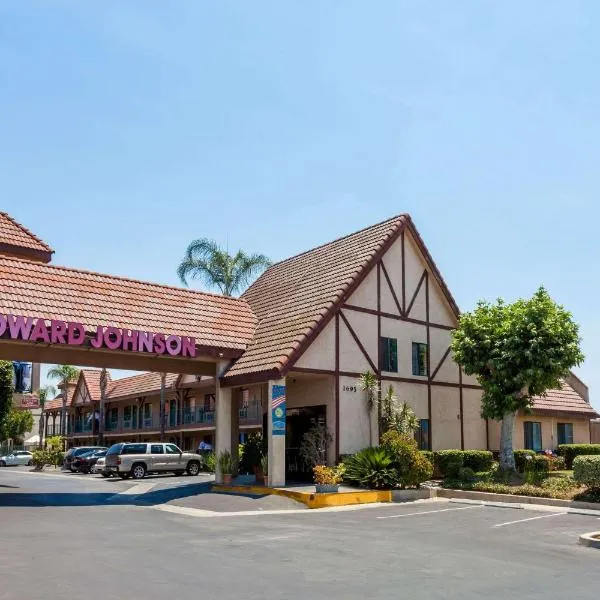 Howard Johnson by Wyndham Norco, hotel em Norco