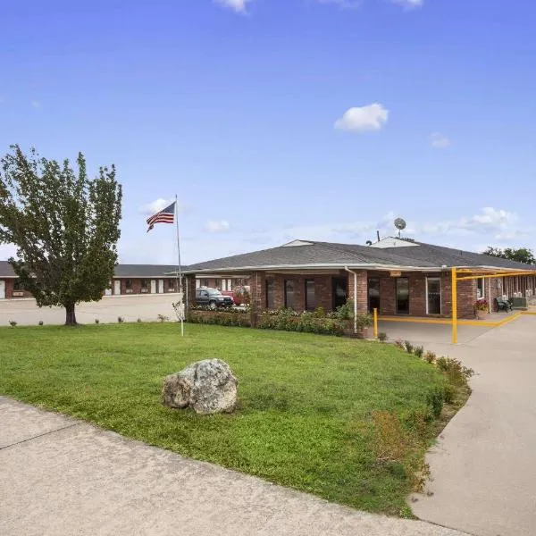 Super 8 by Wyndham Henryetta, hotel v destinaci Henryetta