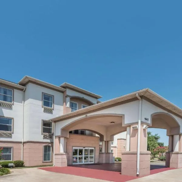 Super 8 by Wyndham Fort Worth Stockyards, ξενοδοχείο σε Φορτ Γουόρθ