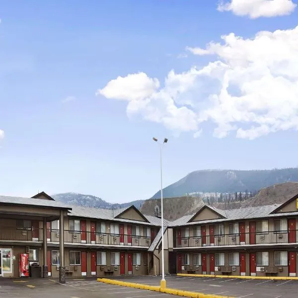 Super 8 by Wyndham Kamloops East – hotel w mieście Monte Creek