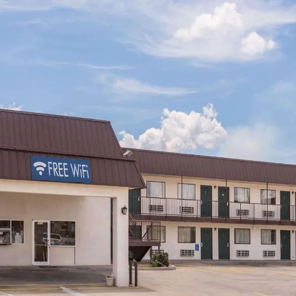 Travelodge by Wyndham Cordele โรงแรมในคอร์เดล