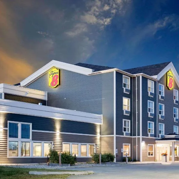 Super 8 by Wyndham Kapuskasing、カプスケーシングのホテル