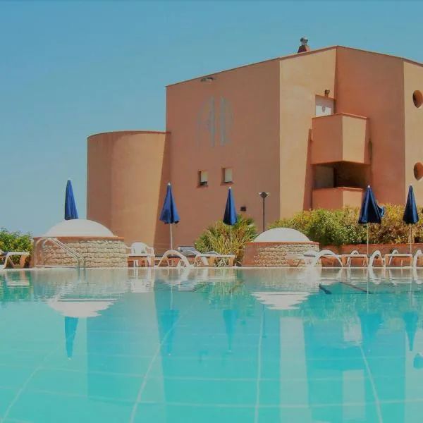 몬델로에 위치한 호텔 Addaura Village e Congressi