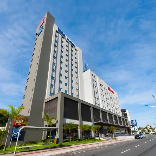 ibis budget Navegantes Itajai, מלון באיטג'אי