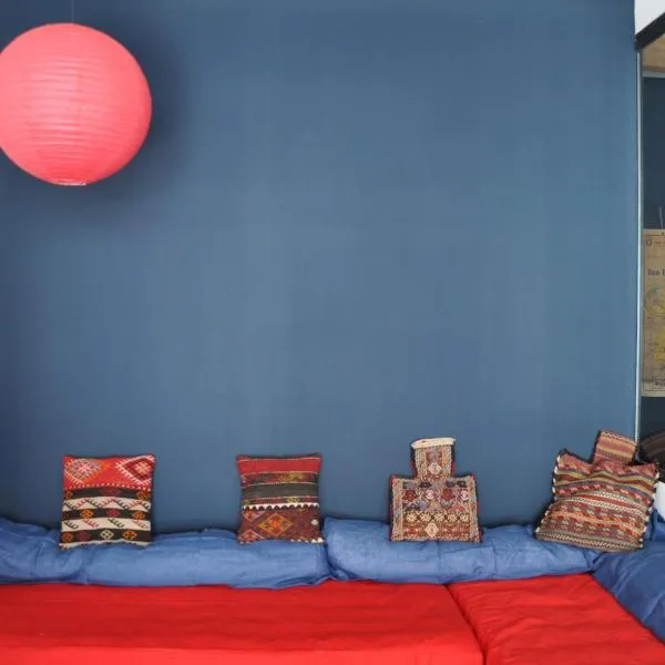 Rouge Pompon – hotel w mieście Mèze