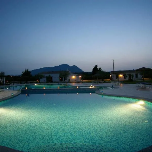 Santa Maria Resort Spa & Wellness, מלון באורוסיי