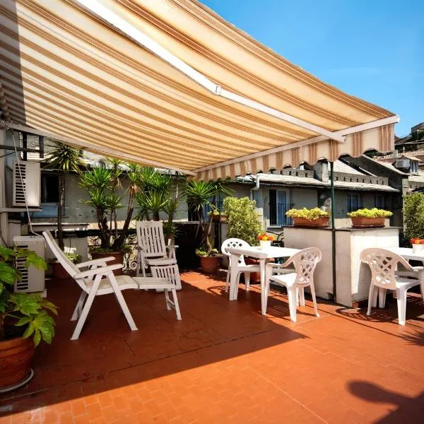 Hotel Cairoli, hotell Genovas