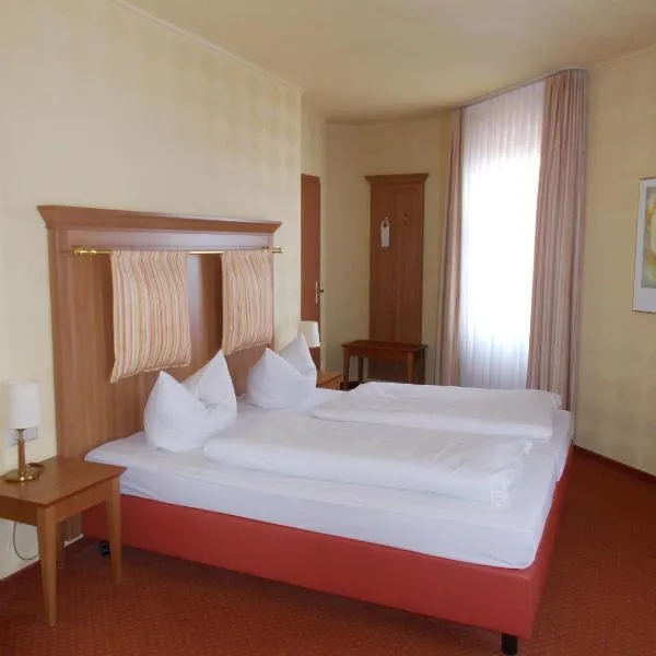 Berg-Gasthof Honigbrunnen, hotel v destinaci Löbau
