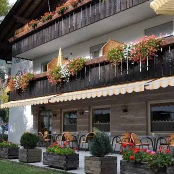 Haus Gufler, hotel Silandróban