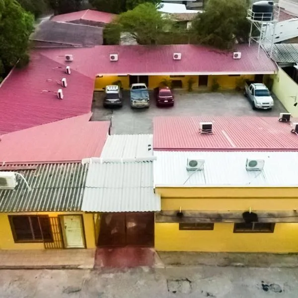 Mados Hotel Tamarindo, hotel in Choluteca