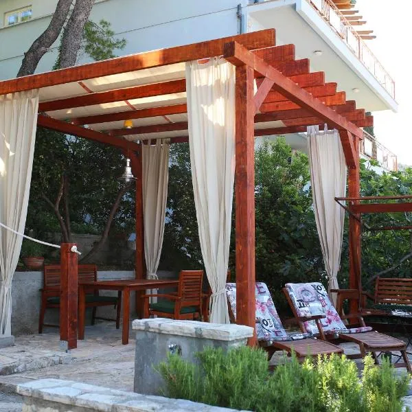 Apartments Ivo – hotel w mieście Novigrad