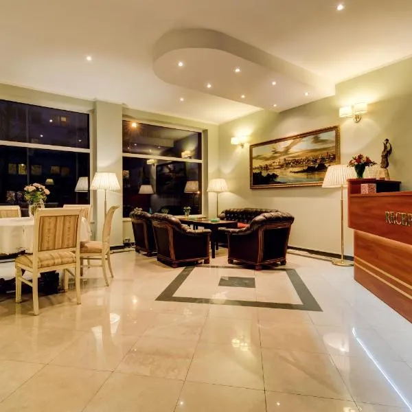 Villa Plaza, hotel ve Varšavě