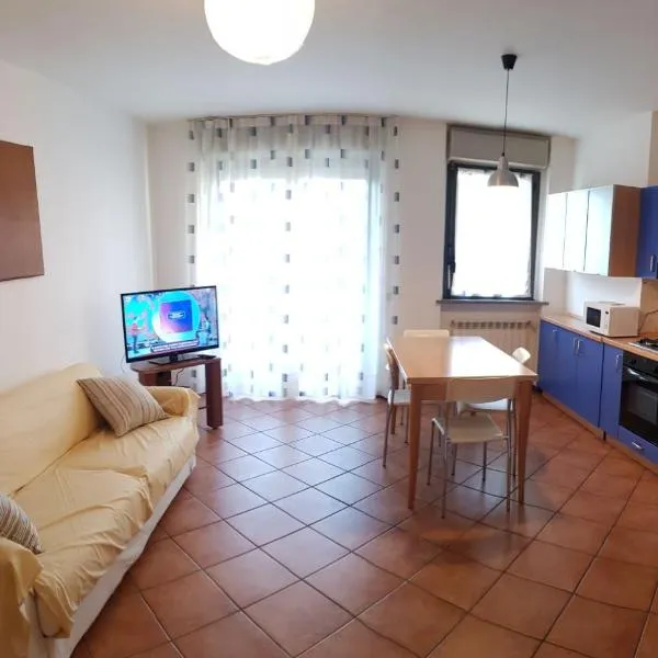 V12 Apartments - Tadini 14, hotel in Novara