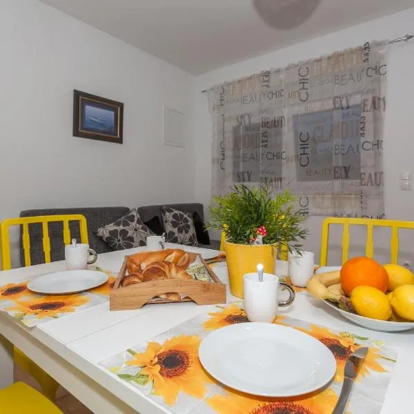 Apartment Dome, khách sạn ở Biograd na Moru
